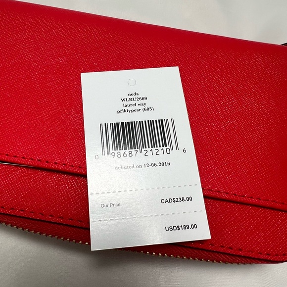 NWT Kate Spade Red Wallet - Large - Picture 2 of 9